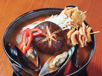 韩式牛肉风味浓 海鲜鱼糕汤香辣鲜美惹味